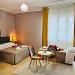 The Galaxy House 4*