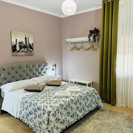 The Galaxy House 4* 피사