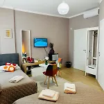 The Galaxy House ゲストハウス ピサ