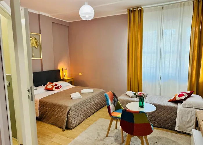 The Galaxy House 4*